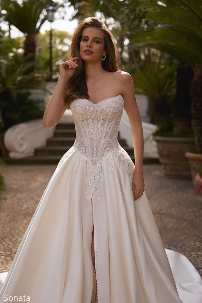 Rochie de mireasă Sonata din colecția Essence of Her