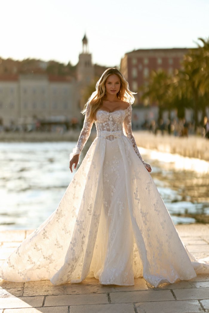 Rochie de mireasă Emily din colecția Luminous Veil