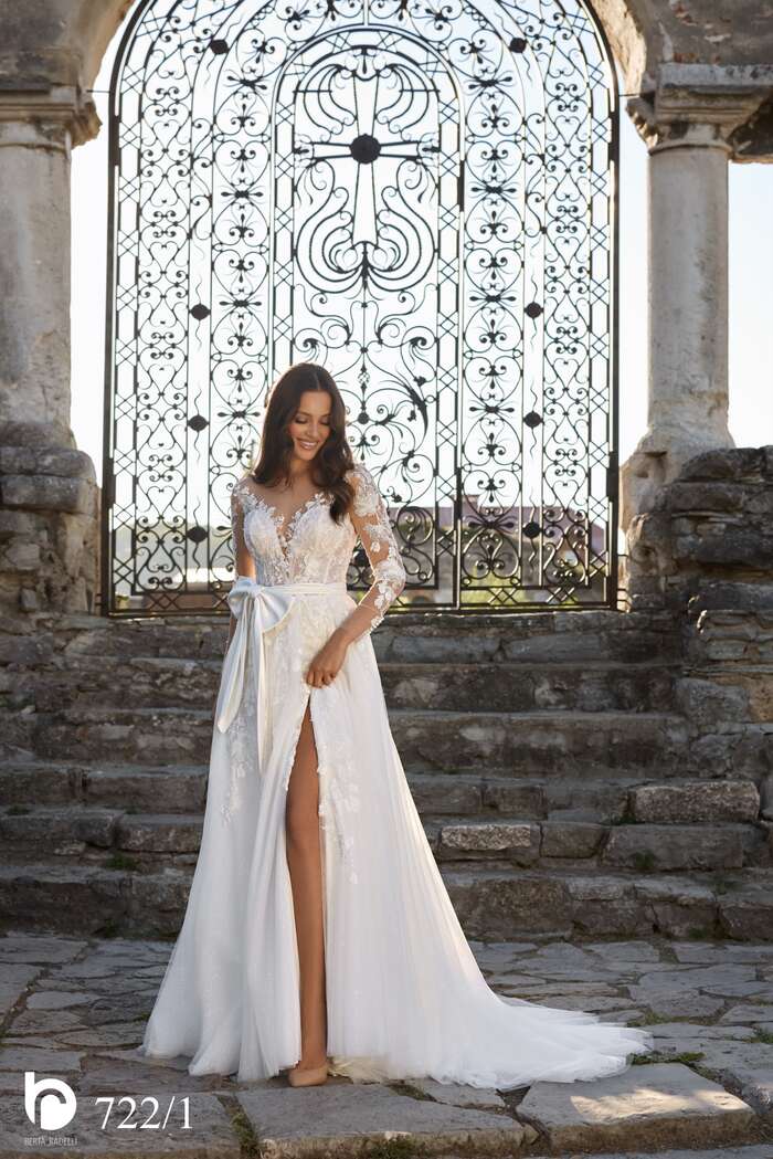 Rochie de mireasă Model 722 din colecția Antoinette Radelli