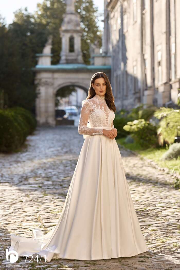 Rochie de mireasă Model 724 din colecția Antoinette Radelli
