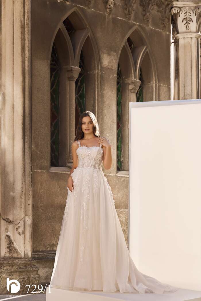 Rochie de mireasă Model 729 din colecția Antoinette Radelli