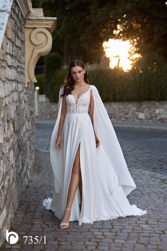 Rochie de mireasă Model 735 din colecția Antoinette Radelli