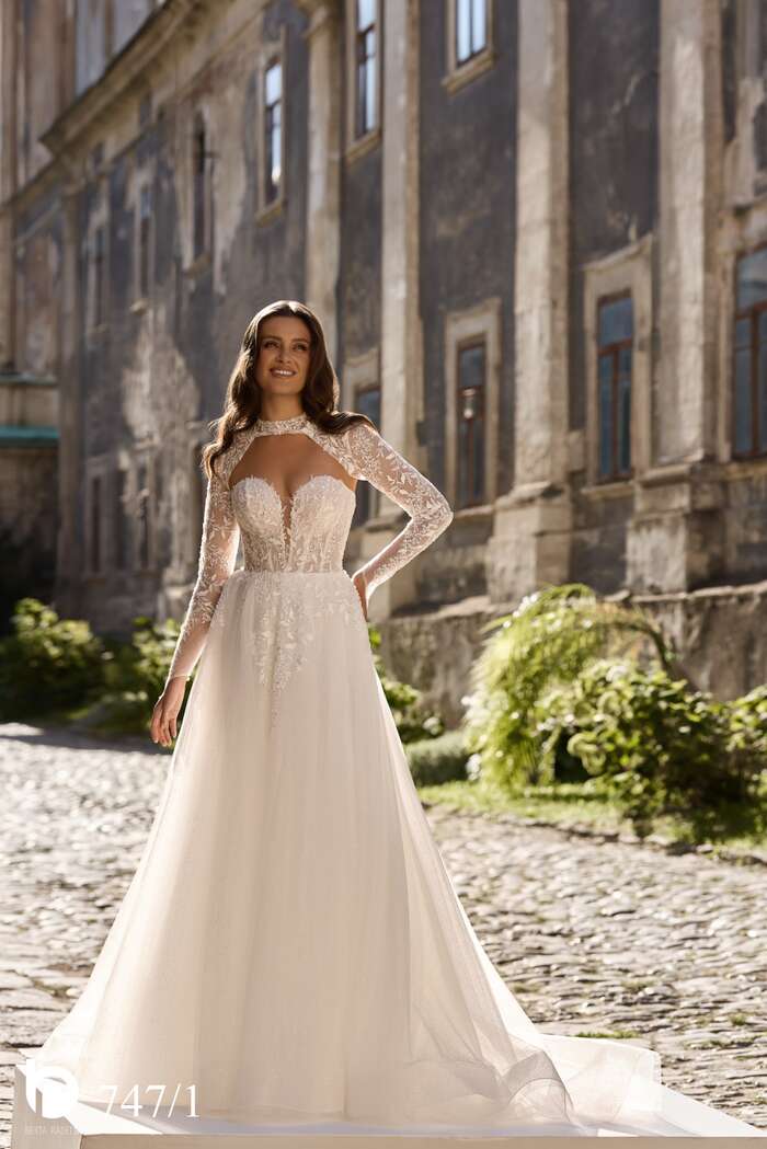 Rochie de mireasă Model 747 din colecția Antoinette Radelli